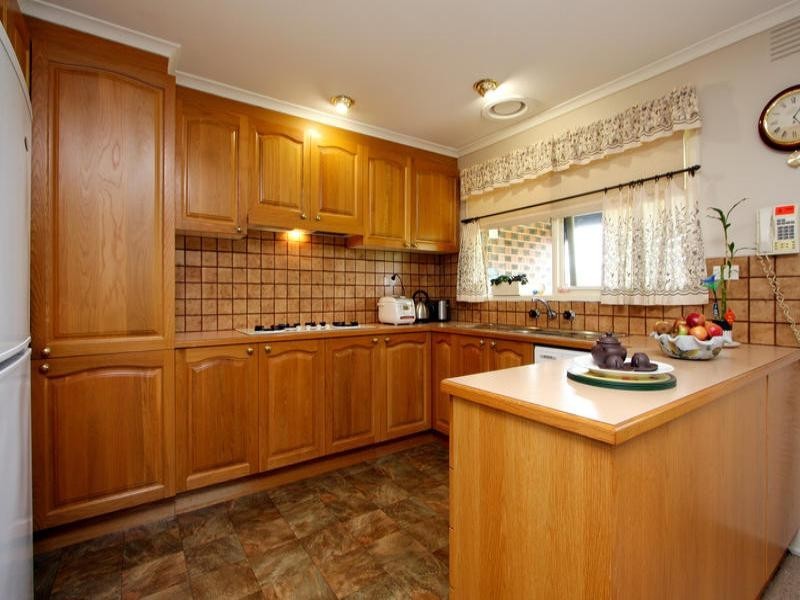 106 Hayrick Lane, Mooroolbark VIC 3138