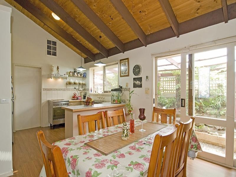 16 Landara Court, Mooroolbark VIC 3138