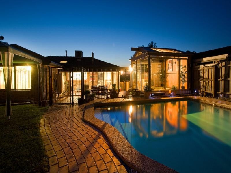 22 Avalon Street, Mooroolbark VIC 3138