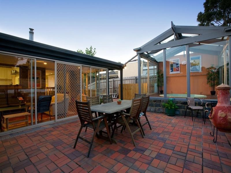 22 Avalon Street, Mooroolbark VIC 3138