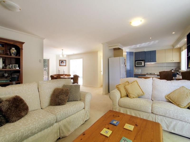 3/15 Anglo Court, Mooroolbark VIC 3138