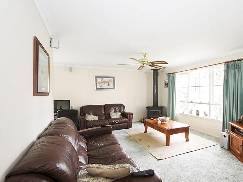 1 WESTWOOD PASS, Chirnside Park VIC 3116