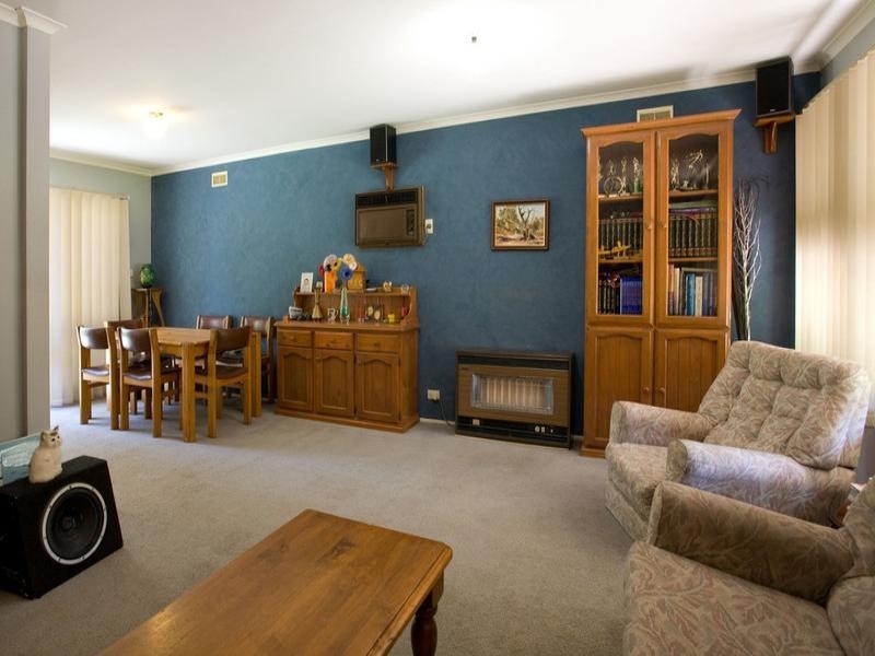 65 Croydondale Drive, Mooroolbark VIC 3138