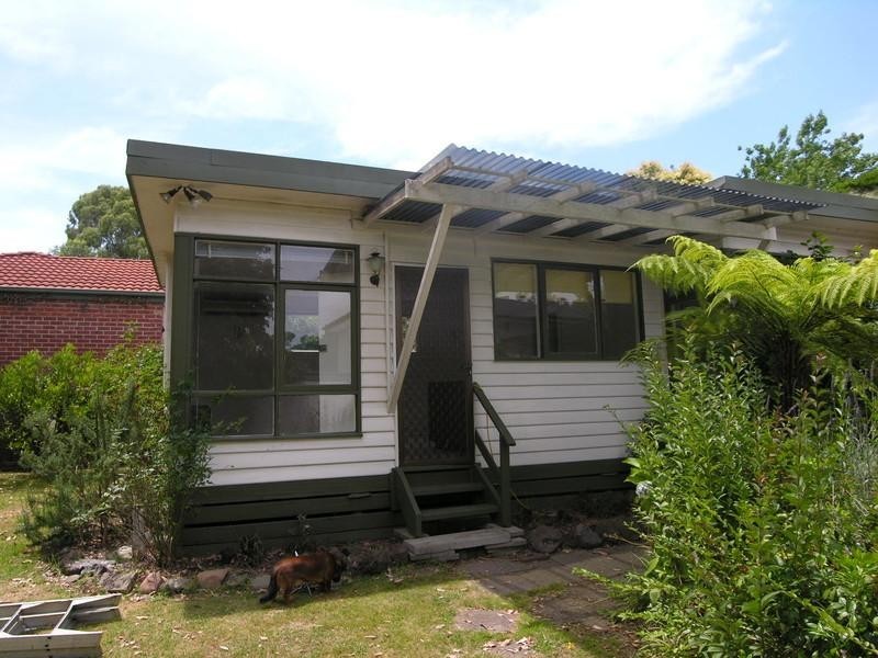 22b Pascoe Avenue, Croydon VIC 3136