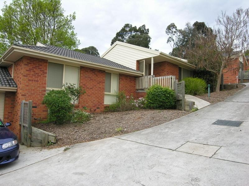 4/8-10 Wyuna Walk, Mooroolbark VIC 3138