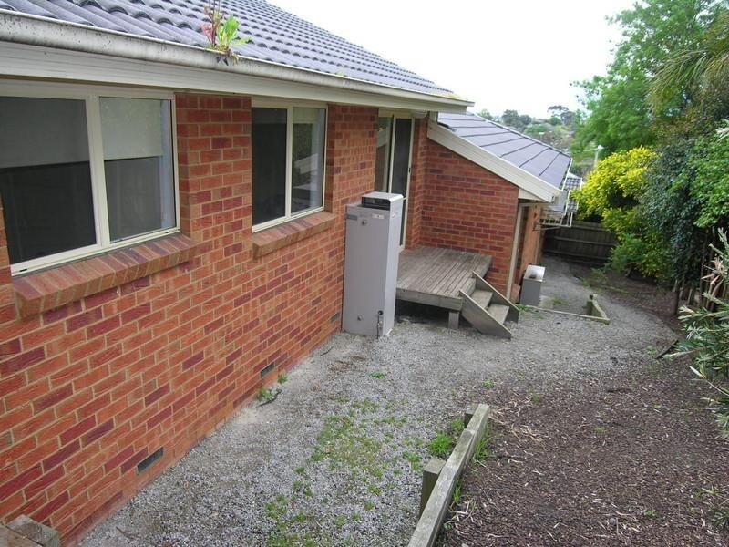 4/8-10 Wyuna Walk, Mooroolbark VIC 3138