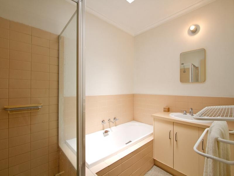 Unit 4/212 Hull Road, Mooroolbark VIC 3138