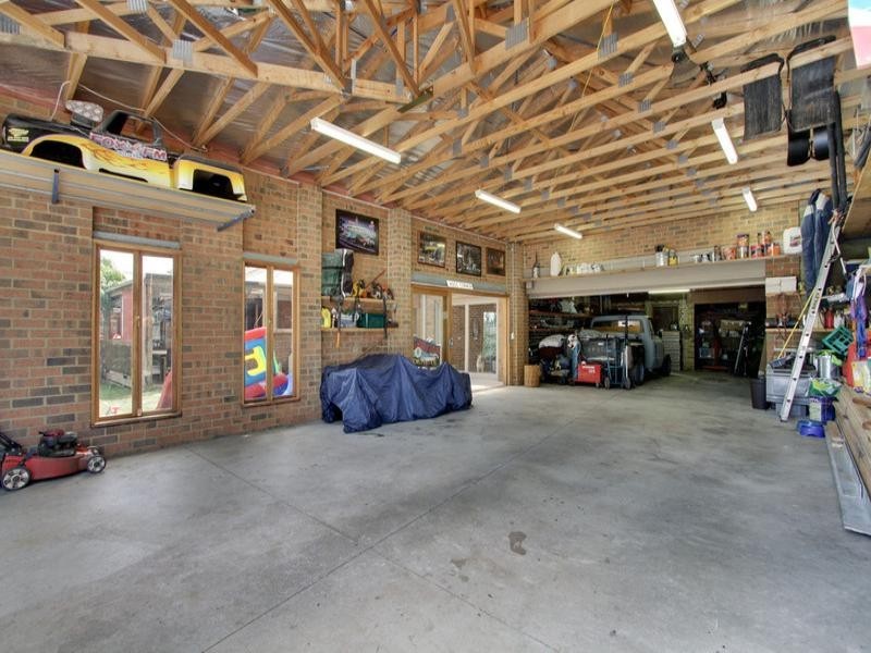 1 French Close, Mooroolbark VIC 3138