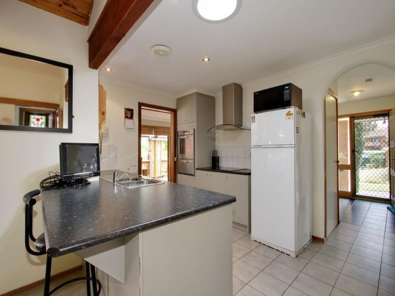 1 French Close, Mooroolbark VIC 3138