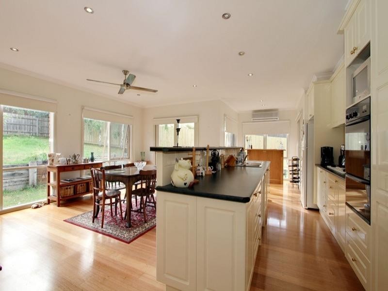 13 Lakeview Drive, Lilydale VIC 3140