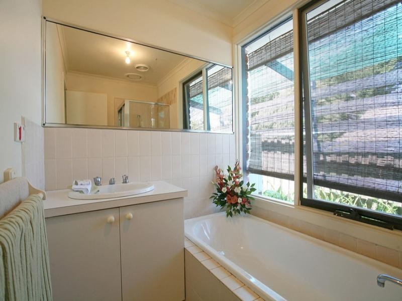 19 Yarra Road, Croydon VIC 3136