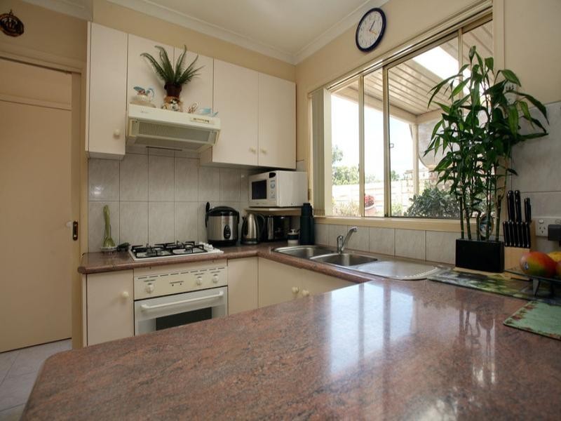 8/30 Liverpool Road, Kilsyth VIC 3137