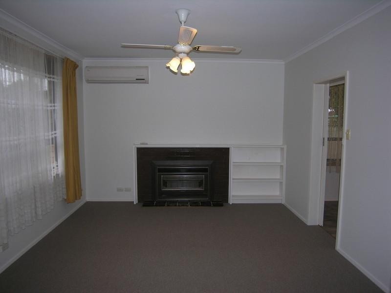 5 Kathy Court, Mooroolbark VIC 3138