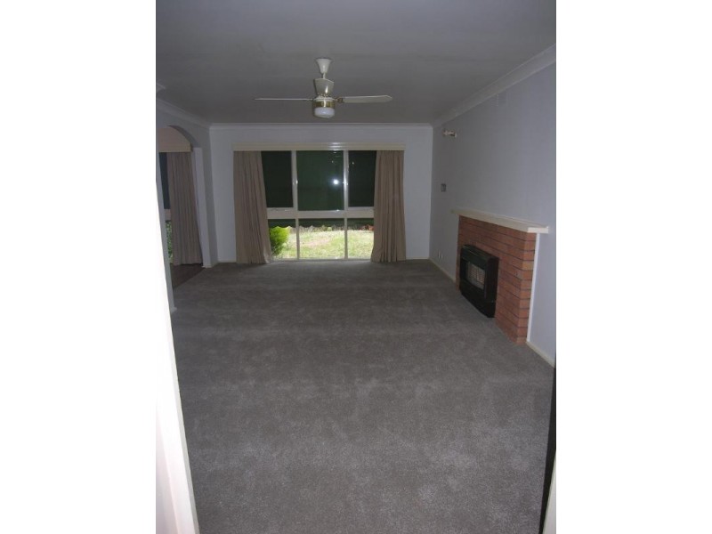 5 Bellara Drive, Mooroolbark VIC 3138