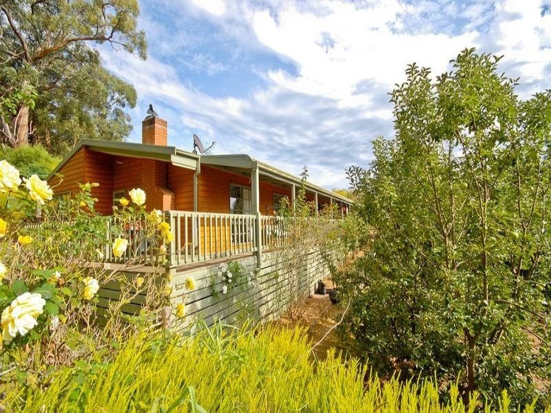 13 Stringybark Boulevard North, Mount Evelyn VIC 3796