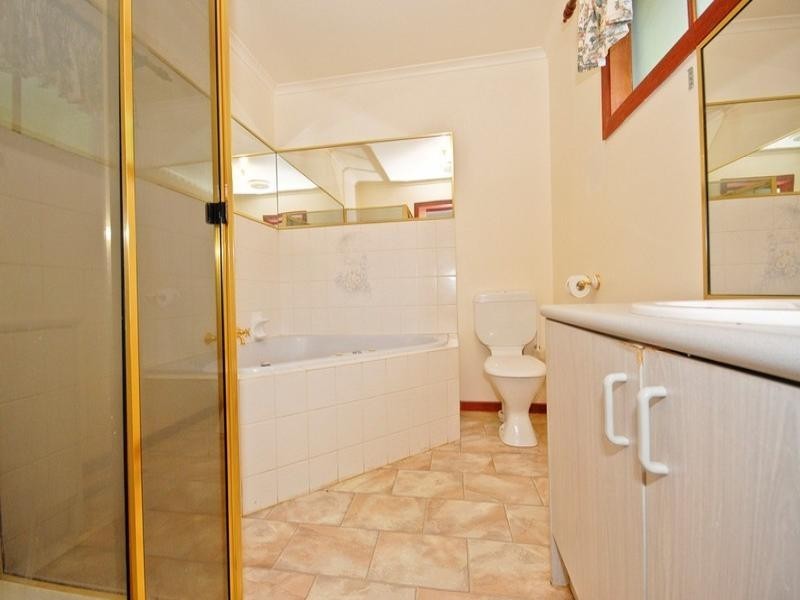 13 Stringybark Boulevard North, Mount Evelyn VIC 3796