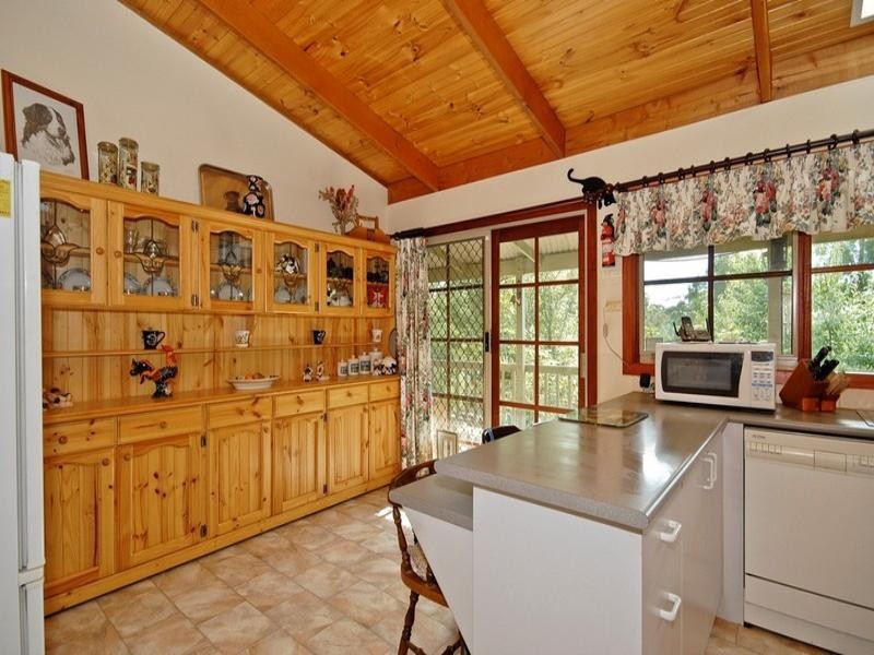 13 Stringybark Boulevard North, Mount Evelyn VIC 3796