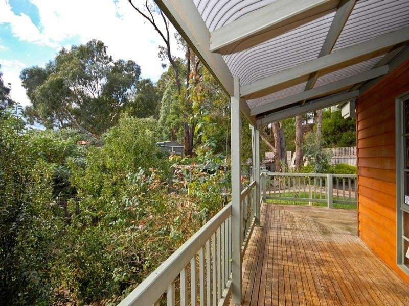 13 Stringybark Boulevard North, Mount Evelyn VIC 3796