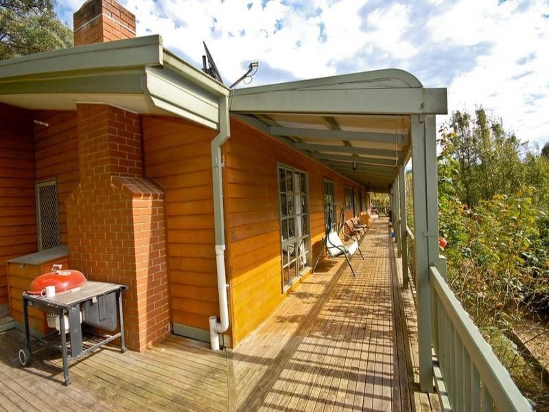 13 Stringybark Boulevard North, Mount Evelyn VIC 3796