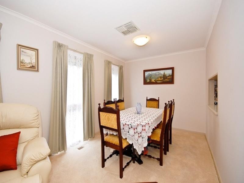 42 Country Club Drive, Chirnside Park VIC 3116