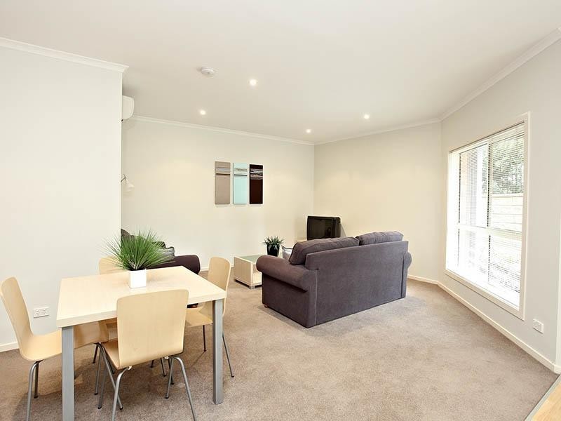 87/13 Hewish Road, Croydon VIC 3136