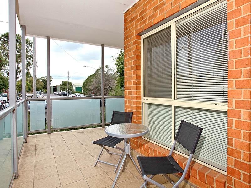 87/13 Hewish Road, Croydon VIC 3136