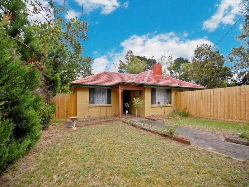 1/160 Bayswater Road, Croydon South VIC 3136