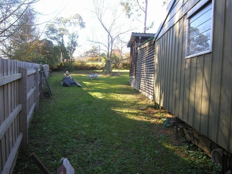 1/1 Bailey Grove, Wandin North VIC 3139