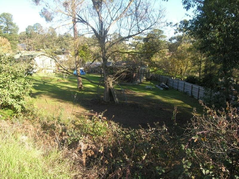 1/1 Bailey Grove, Wandin North VIC 3139