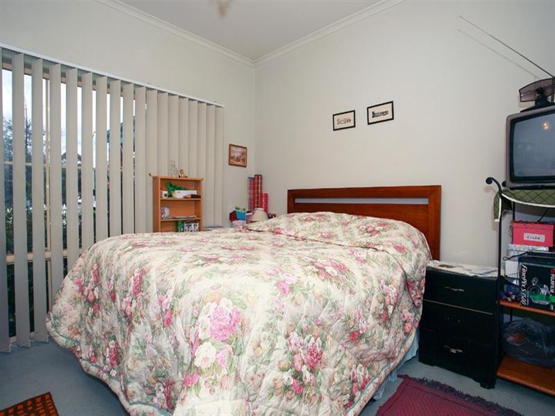 1 Hyde Park Walk, Mooroolbark VIC 3138