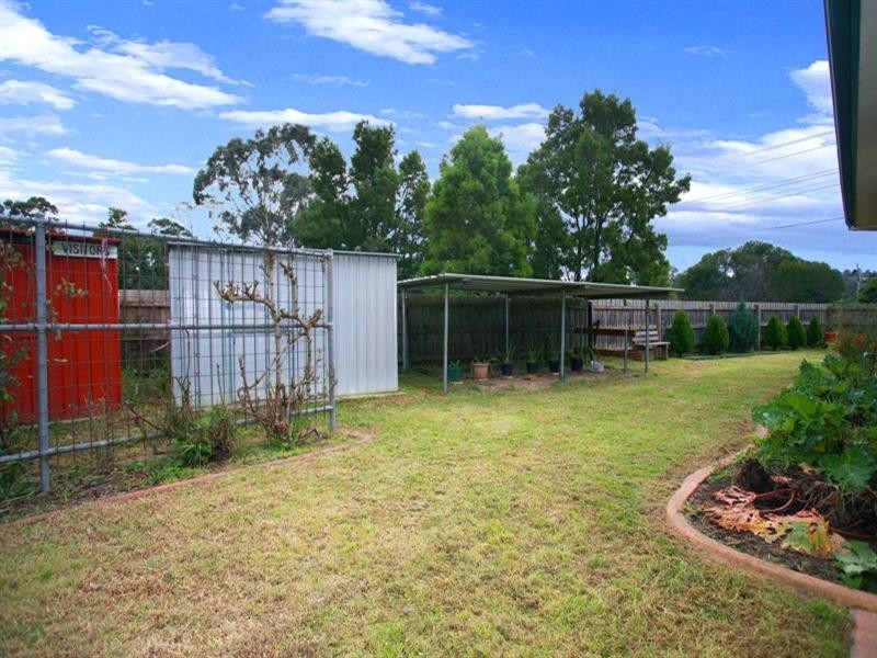 1 Hyde Park Walk, Mooroolbark VIC 3138