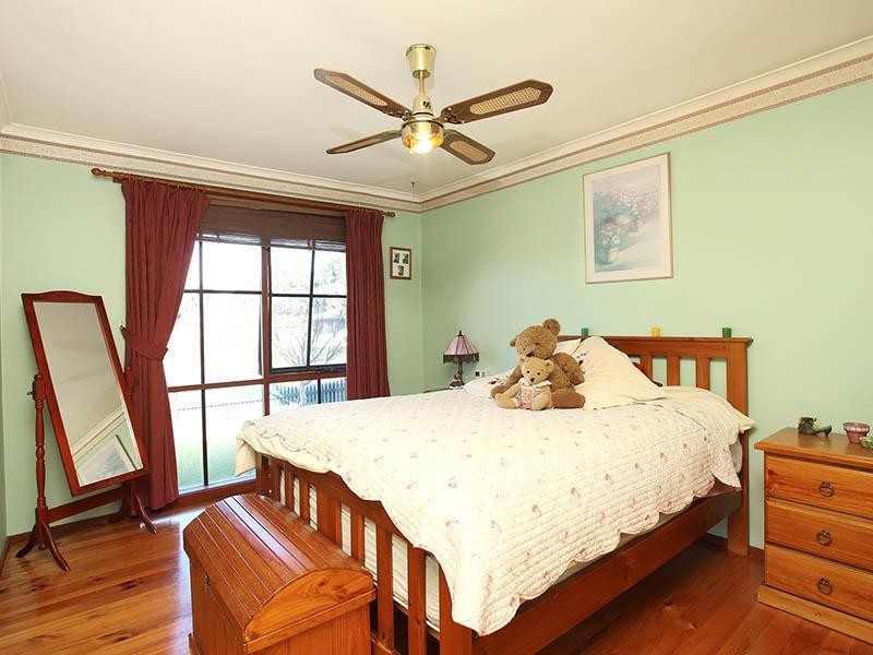 66 Landscape Drive, Mooroolbark VIC 3138