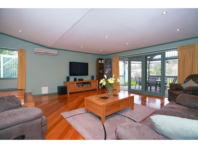 26 Masefield Avenue, Mooroolbark VIC 3138