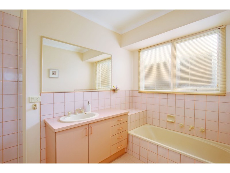 4 Hedwig Drive, Mooroolbark VIC 3138