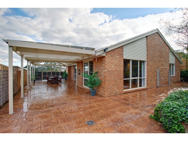 4 Hedwig Drive, Mooroolbark VIC 3138