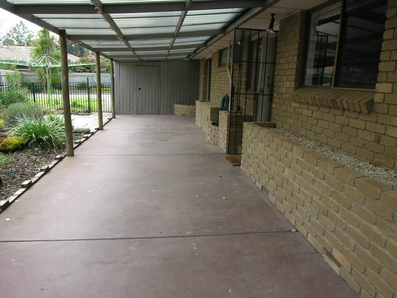 108 ESTHER Crescent, Mooroolbark VIC 3138