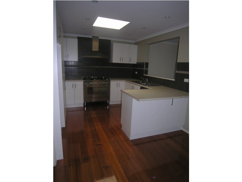 98 Hayrick Lane, Mooroolbark VIC 3138