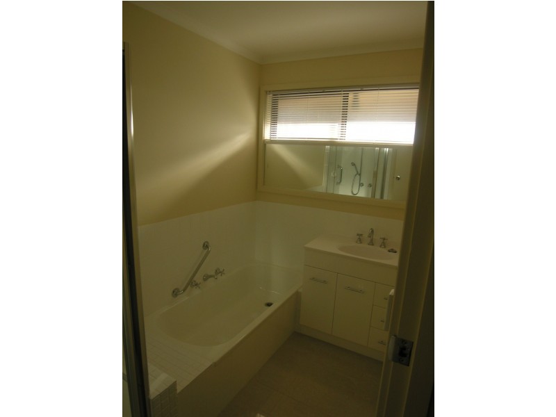 98 Hayrick Lane, Mooroolbark VIC 3138