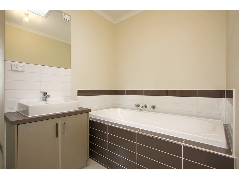 Chirnside Park VIC 3116