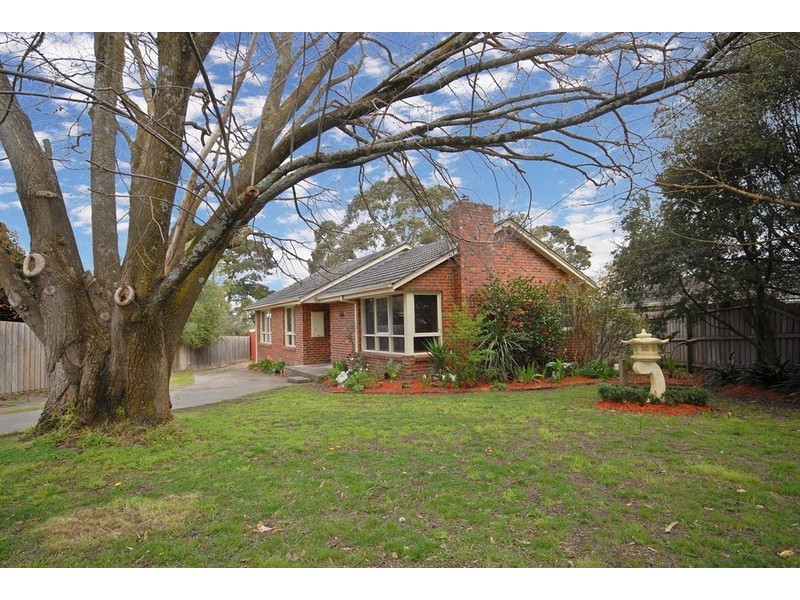 7 Numeralla Street, Mooroolbark VIC 3138