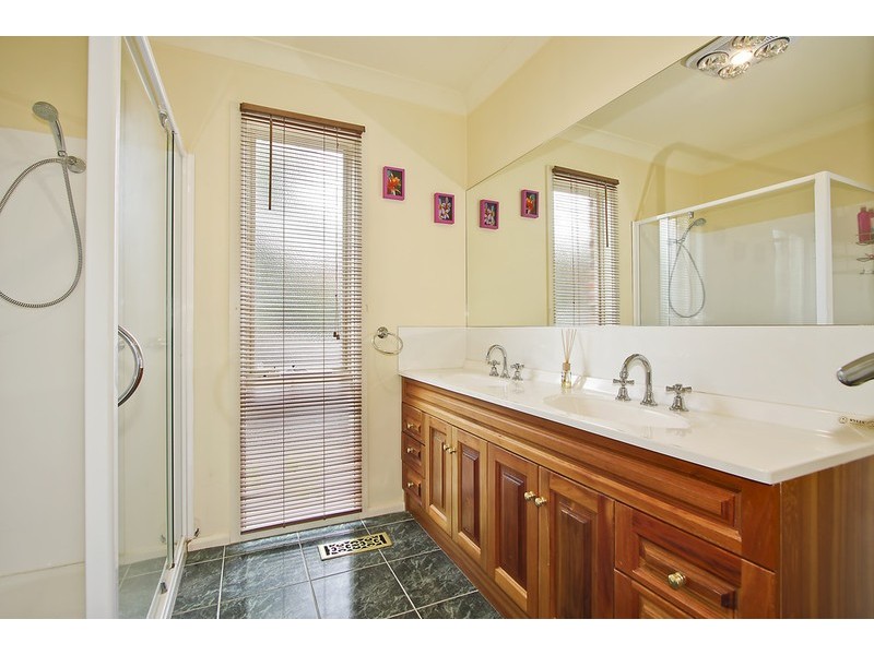 7 Numeralla Street, Mooroolbark VIC 3138