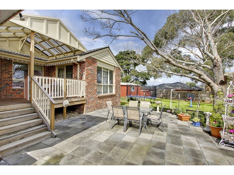 7 Numeralla Street, Mooroolbark VIC 3138