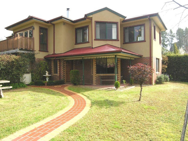 16 The Briars, Mooroolbark VIC 3138