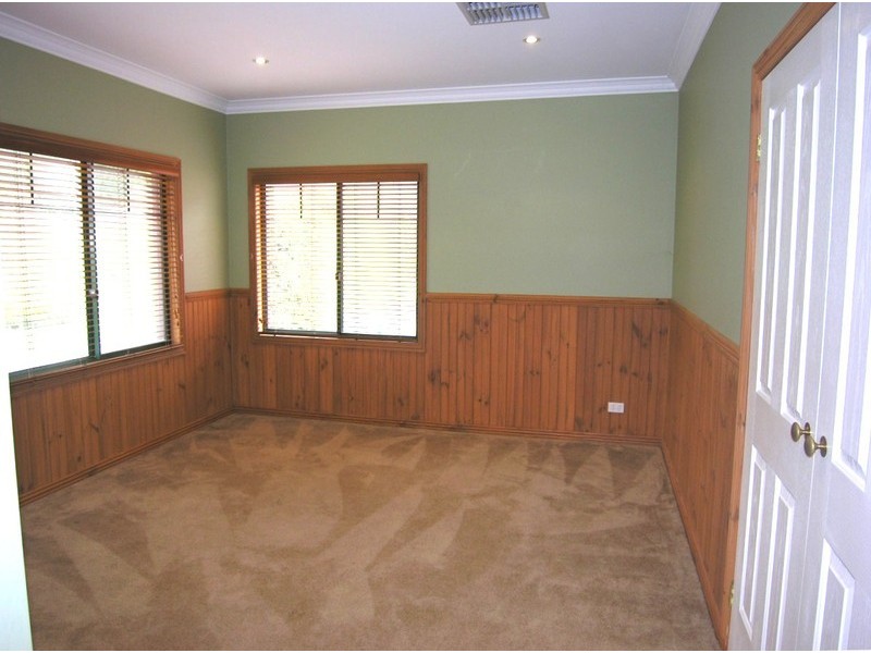 16 The Briars, Mooroolbark VIC 3138