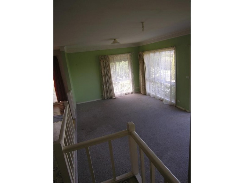 11 STRUAN Avenue, Mooroolbark VIC 3138