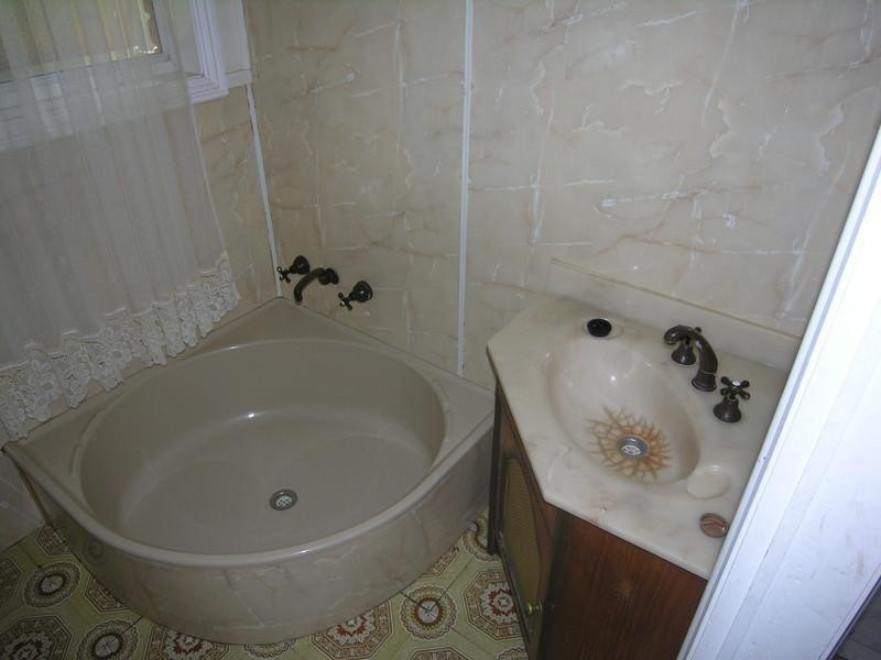 11 STRUAN Avenue, Mooroolbark VIC 3138