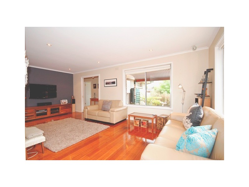 7 Jillian Street, Mooroolbark VIC 3138