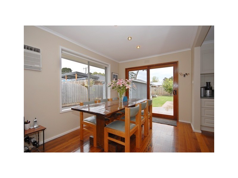 7 Jillian Street, Mooroolbark VIC 3138