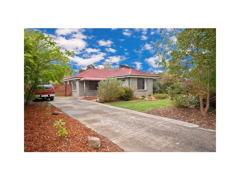 7 Jillian Street, Mooroolbark VIC 3138