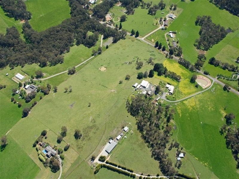 8 Eleanor Drive, Silvan VIC 3795